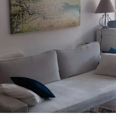 Appartement App 200 M *